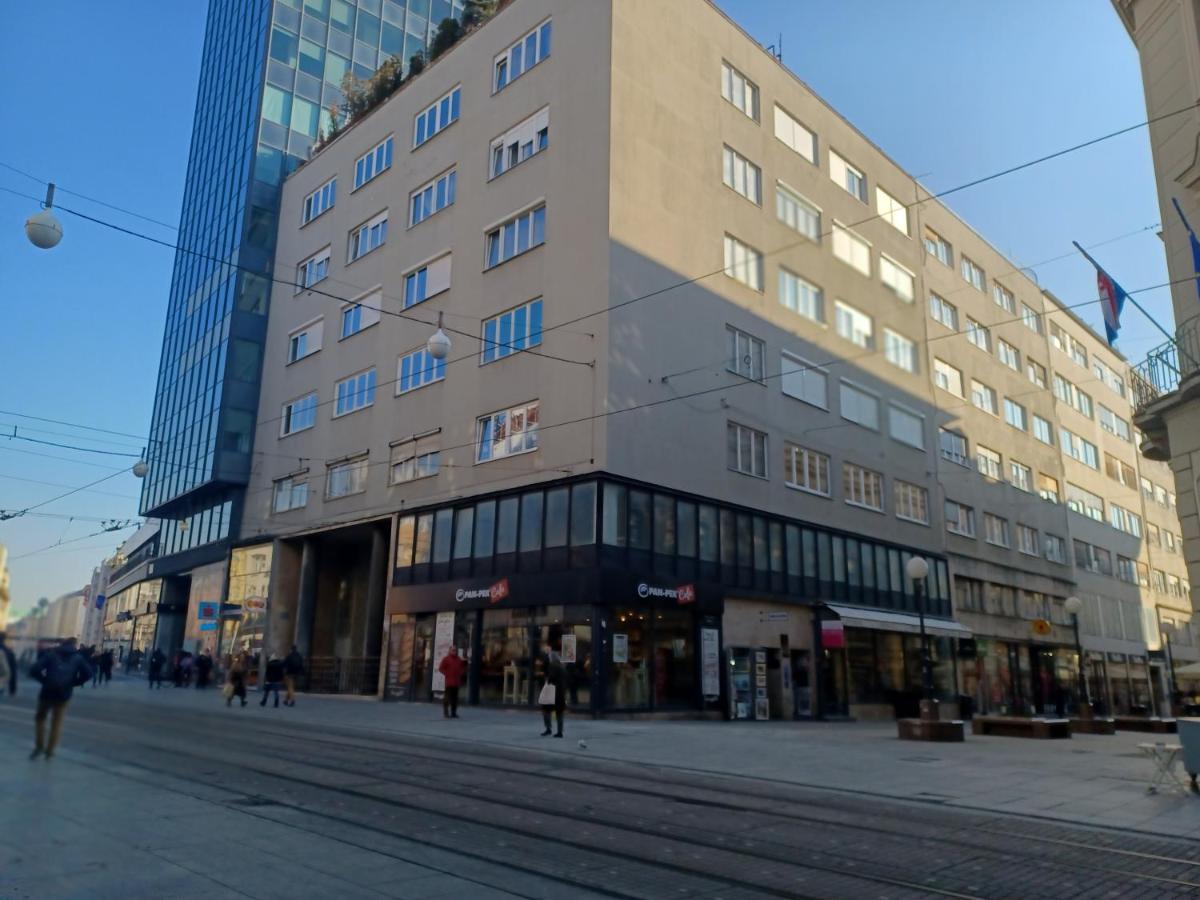 Apartment Daphne Загреб Экстерьер фото